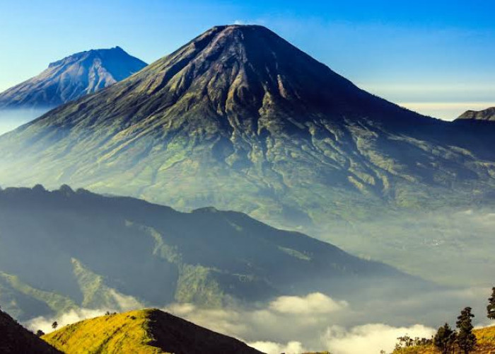 Membuka Tabir Misteri dan Mitos Gunung Sindoro, Antara Legenda, Energi, dan Fenomena Gaib