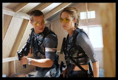 Film Mr and Mrs Smith: Diperankan oleh Brad Pitt dan Angelina Jolie