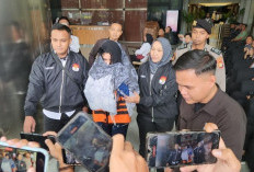 KPK Tahan Bupati Pekalongan Fadia Arafiq