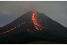 4 Gunung Api Berstatus Siaga