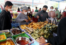 Jajanan Legendaris Ludes dalam Sekejap