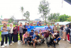 Bersama Warga, KKN IAIP Lakukan Jumat Bersih