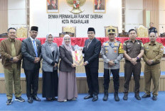 Pj Wako Hadiri Paripurna Banggar RAPBD Tahun Anggaran 2025