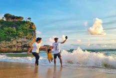 Menikmati Keindahan Wisata Pantai di Yogyakarta Mirip Bali, Simak!