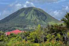 Melihat Pesona Gunung Lokon, Antara Keindahan Alam dan Legenda Api Abadi