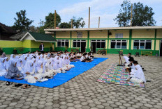Membentuk Generasi Berakhlak Mulia