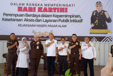 Kartini Menginspirasi, Guru Dibekali Tangani Bullying