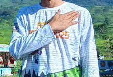 Handra ST; Manfaatkan Lingkungan Tanam Buah Hingga Toga