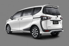 Melihat Mobil Toyota Sienta, Mobil Rekomendasi Keluarga Besar