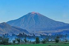 Gunung Kerinci, Eksplorasi Mitos dan Fakta-Fakta Tersembunyi