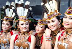 Melihat Suku Dayak, Penjaga Keindahan Alam dan Budaya Indonesia! Begini Penjelasanya