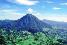 Pemandangan Alam Di Puncak Tertinggi Kedua Pulau Sumatera , Gunung Leuser 