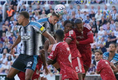 Liverpool Comeback Dramatis, Tahan Newcastle 2-2 di St James' Park