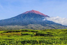 Legenda dan Misteri Nenek Lampir dan Telaga Emas Gunung Rasan Sumatera Barat