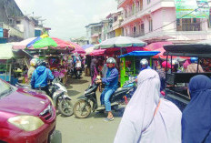 Jelang Puasa, Aktivitas Pasar Padat