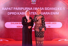 Ketua TP-PKK Pagar Alam Hadiri Paripurna Istimewa HUT Muara Enim ke-79