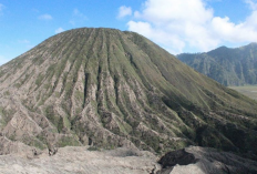 Misteri Cerita Rakyat dan Pesona Gunung Batok