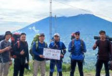 Pendaki Wajib Tau, Ini Pesona Terkeren di Puncak Gunung Singgalang!