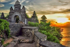 Mengungkap Sejarah Pura Uluwatu di Bali