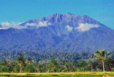 Banyak yang Nggak Tau, Ternyata Ini Misteri Gaib Puncak Gunung Raung