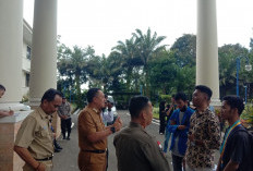 Mahasiswa Kota Pagaralam Geruduk  Kantor DPRD