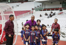 Patrick Kluivert Jadi Magnet! Clash of Legends di GBK Siap Guncang Jakarta