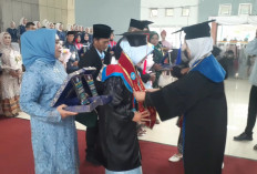 112 Sarjana Baru Siap Berkontribusi untuk Masyarakat 