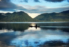 Wajib Diketahui, Ternyata Ini Asal-usul Danau Maninjau  yang populer