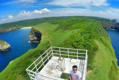 Boleh Banget Masuk Recomended Liburanmu, Ini Pesona Pantai Gunung Tuna Lombok