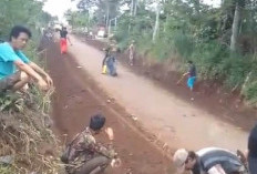 Warga 3 Kelurahan Gotong Royong Perbaiki Jalan Penghubung