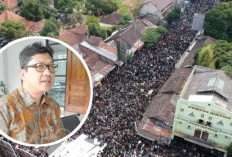 Liburkan Kelas, Izikan Mahasiswa Demo