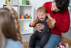 Jangan Takut Mom! Ini 5 Tips Menghadapi Anak Tantrum Dengan Tenang dan Efektif