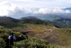 Gunung Talang: Surga Tersembunyi bagi Pendaki Pemula di Sumatera Barat