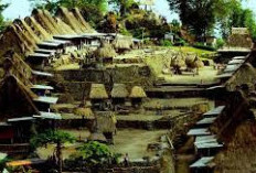 Keajaiban Alam Dan Budaya Di Ujung Timur Indonesia, Kampung Ratenggaro