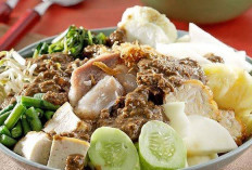 Rujak Cingur, Kuliner Ikonik Surabaya yang Melegenda!