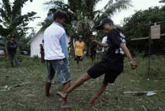 Mengenal Tradisi Adu Betis, Warisan Tak Tergantikan dari Sulawesi Selatan
