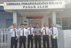 LAPAS : Kalapas Pagar Alam Yoshar Julizar bersama 5 CPN baru bertugas di Lapas Kelas III Pagar Alam