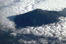 Banyak yang Nggak Tau, Ini Sejarah Gunung Slamet