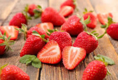 Pecinta Manis Wajib Coba! Ini 5 Manfaat Strawberry Keajaiban Warna dan Rasa di Setiap Gigitan