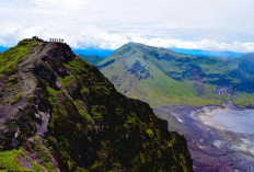 Mengungkap Misteri Bukit Kaba, Keindahan Alam yang Dibalut Mitos Abadi
