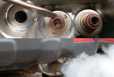 Knalpot Mobil Ngebul Putih Tapi Mesin Tidak Overheat? Ini 3 Biang Kerok Sebenarnya