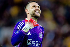 Maarten Paes Bersinar, Antar Ajax Amsterdam Lolos ke Liga Konferensi Eropa