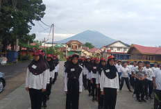 MI Al Azhar Pagar Alam Siap Ikuti Lomba Gerak Jalan HUT ke-80 RI