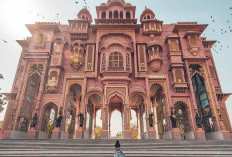 4 Rekomendasi Tempat Wisata di India, yang Bisa Anda Kunjungi salah satunya Mecca Masjid