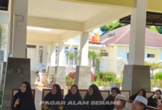 Ketua TP-PKK Kota Pagar Alam Hj. Hera Parianti Sapa Jamaah Pengajian dari Tanah Suci