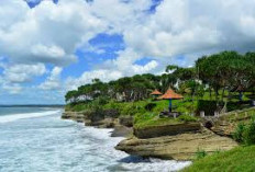 Pantai Barat Pangandaran: Destinasi Wisata Favorit Bagi Wisatawan Lokal Maupun Internasional