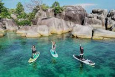 Pesona Kawasan Pantai Yang Memiliki Batu Granit Raksasa Yang Sangat Ikonik: Pantai Tanjung Tinggi