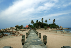 Fakta Menarik Pantai Parai Tenggiri, Wisata Alam yang Menawarkan Kejernihan Laut dan Aktivitas Seru