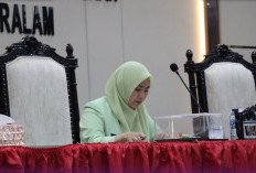 Wawako Hj Bertha Hadiri Rapat Paripurna VIII Sidang ke-2 DPRD
