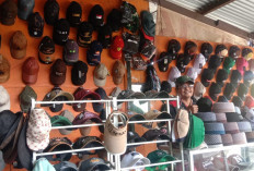 Toko Atta, Surga Pecinta Topi dan Peci di Depan Masjid Agung Pagaralam